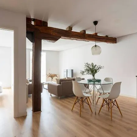 Piso Moderno En El Centro Διαμέρισμα *