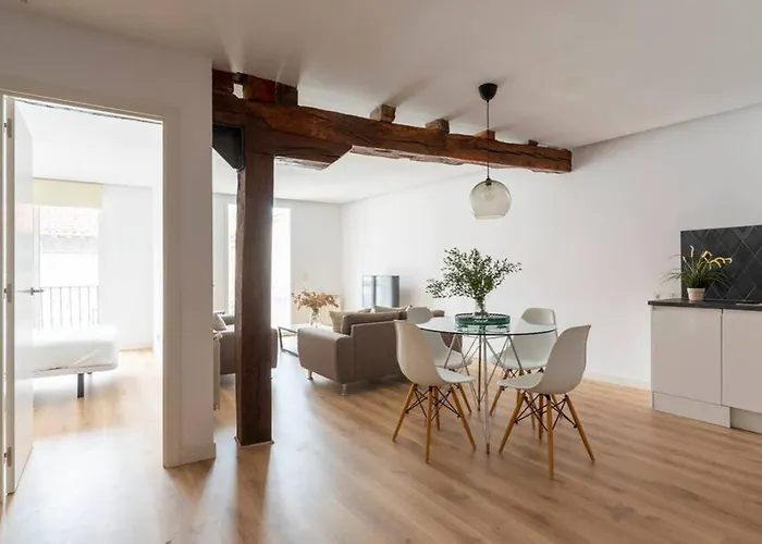 Piso Moderno En El Centro Апартаменты *